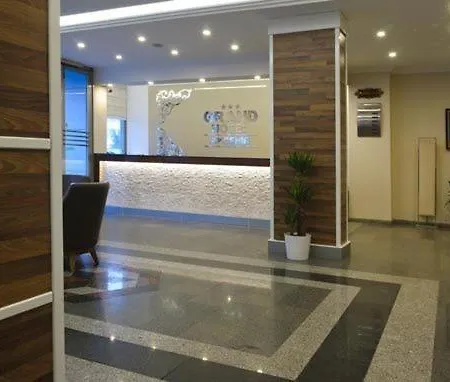 Hotel Grand 3*