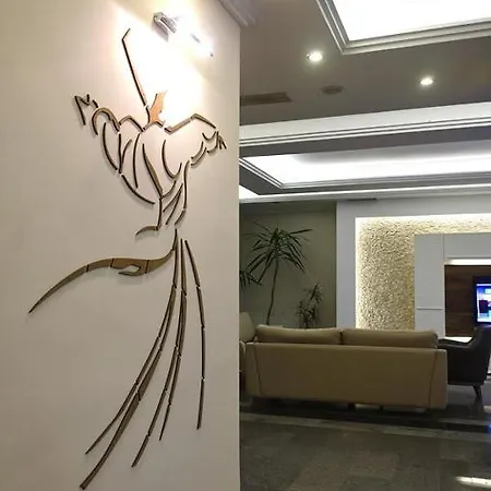 Grand ホテル 3*